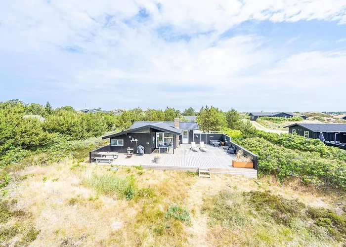 6 Person In Henne בית נופש