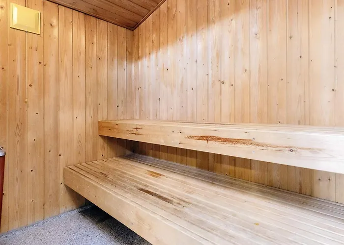 בית נופש 6 Person In Henne *