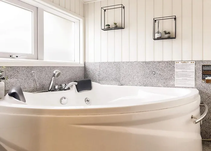 6 Person In Henne בית נופש האנה סטרנד